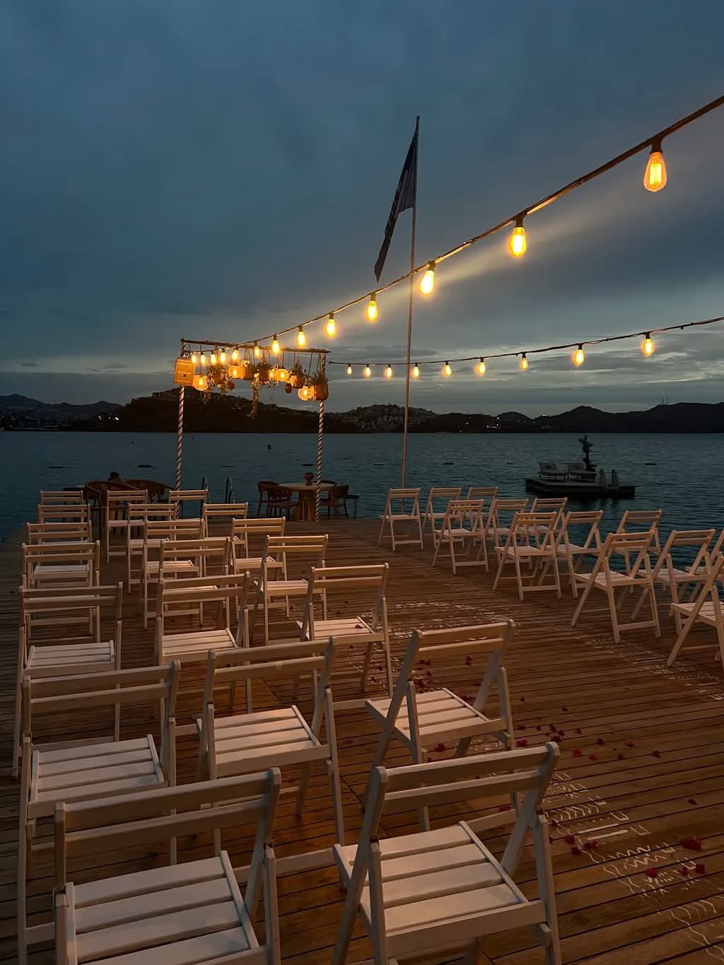 Onze trouwceremonie bij Moonbeach in Yalıkavak